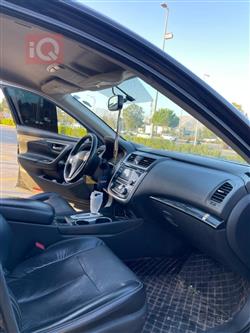 نيسان ألتيما